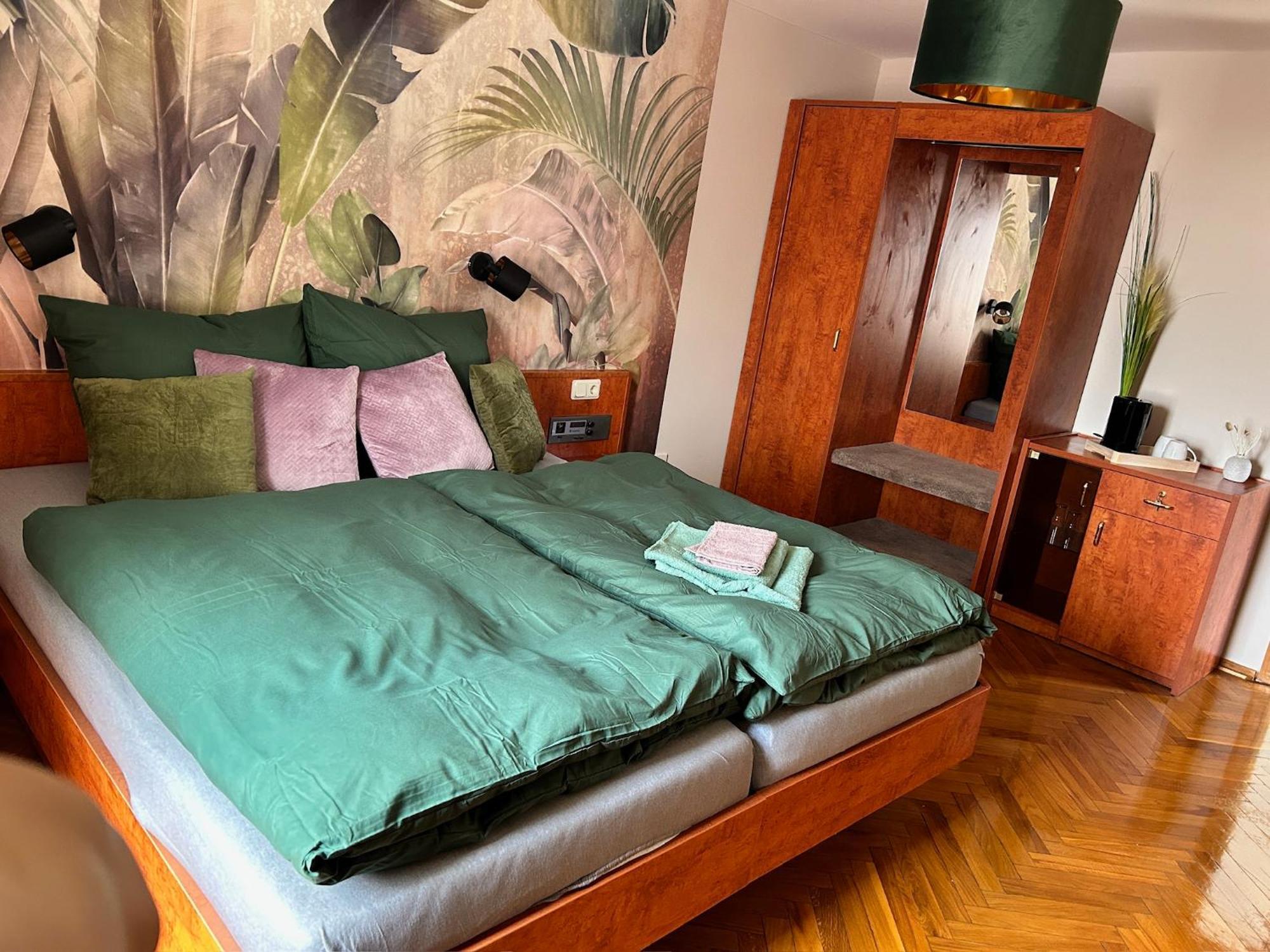 Pension Faulpelz - Doppelzimmer Flora Niederorschel 외부 사진